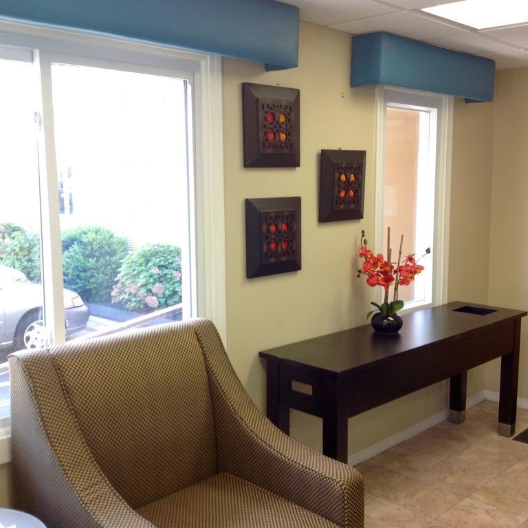 Americas Best Value Inn New London Mystic Екстер'єр фото